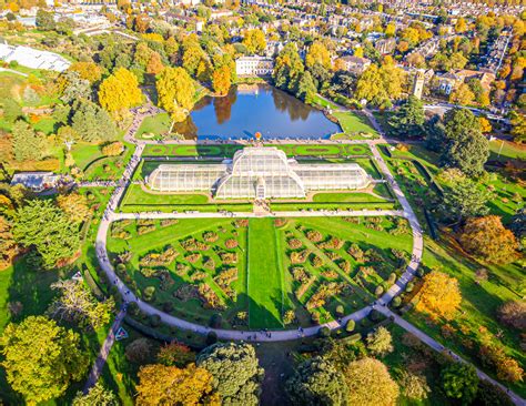 Jardim Botânico de East London: Uma Odisseia Verde e Aromática Entre as Flores!